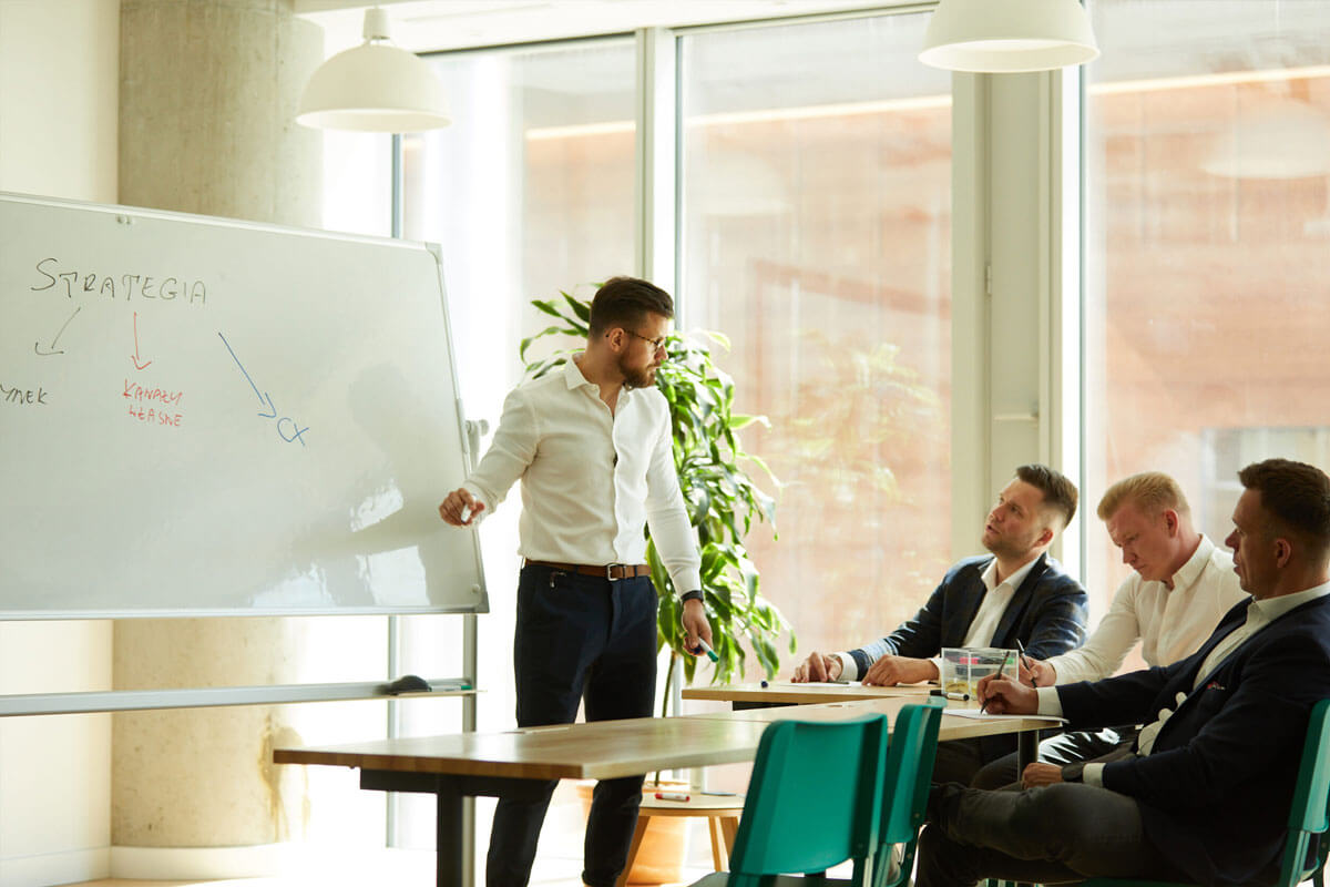 Rafał Bartoszewicz - Strategie i doradztwo marketingowe